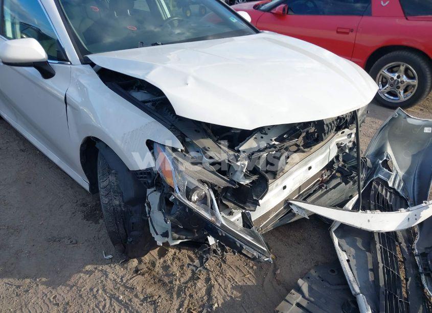 Photo 6 of 2020 Toyota Camry LE (VIN 4T1C11AK1LU356059)