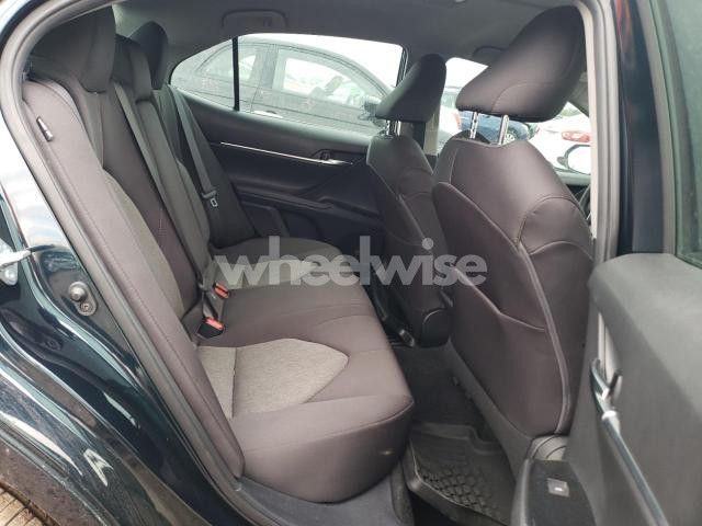 Photo 4 of 2020 TOYOTA CAMRY LE (VIN 4T1C11AK1LU390664)