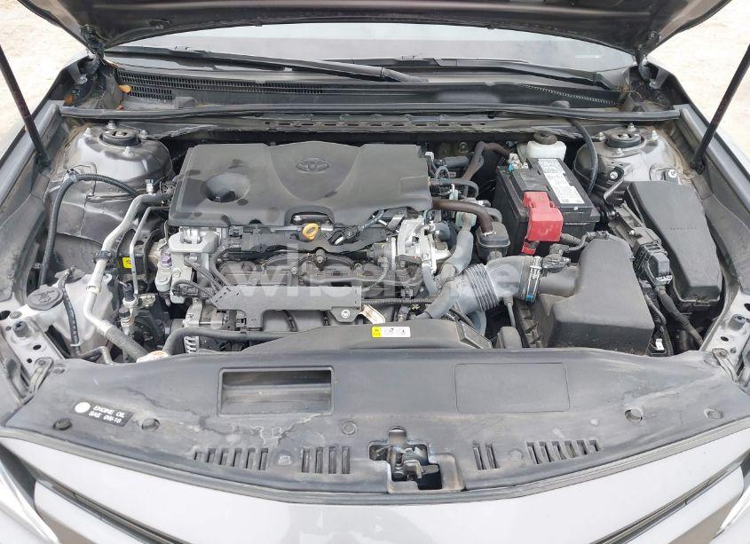 Photo 10 of 2020 Toyota Camry LE (VIN 4T1C11AK1LU504453)