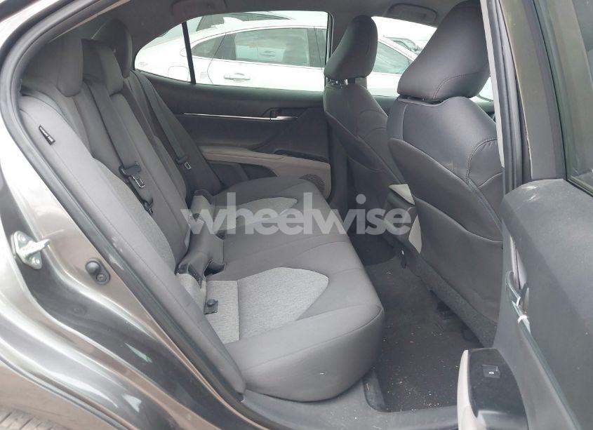 Photo 8 of 2020 Toyota Camry LE (VIN 4T1C11AK1LU504453)