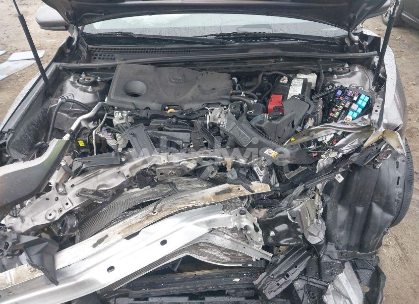 Photo 10 of 2020 Toyota Camry LE (VIN 4T1C11AK1LU893191)