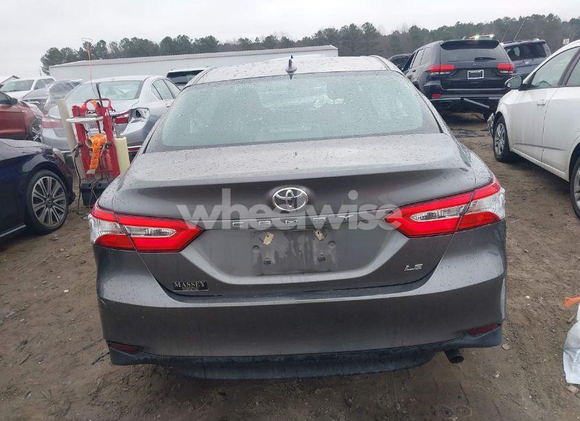 Photo 15 of 2020 Toyota Camry LE (VIN 4T1C11AK1LU893191)