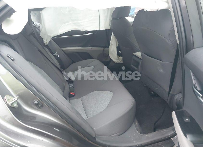 Photo 8 of 2020 Toyota Camry LE (VIN 4T1C11AK1LU893191)