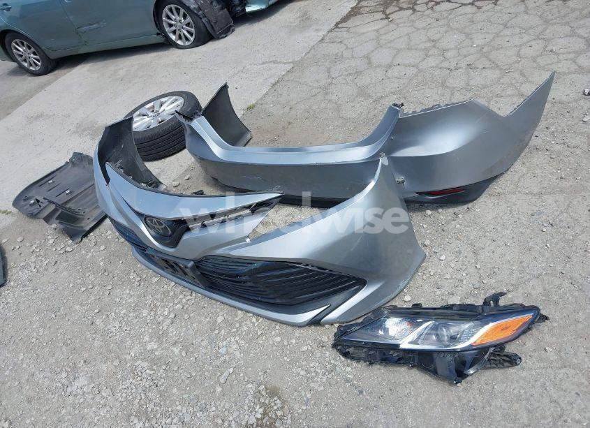 Photo 12 of 2020 Toyota Camry LE (VIN 4T1C11AK1LU901886)