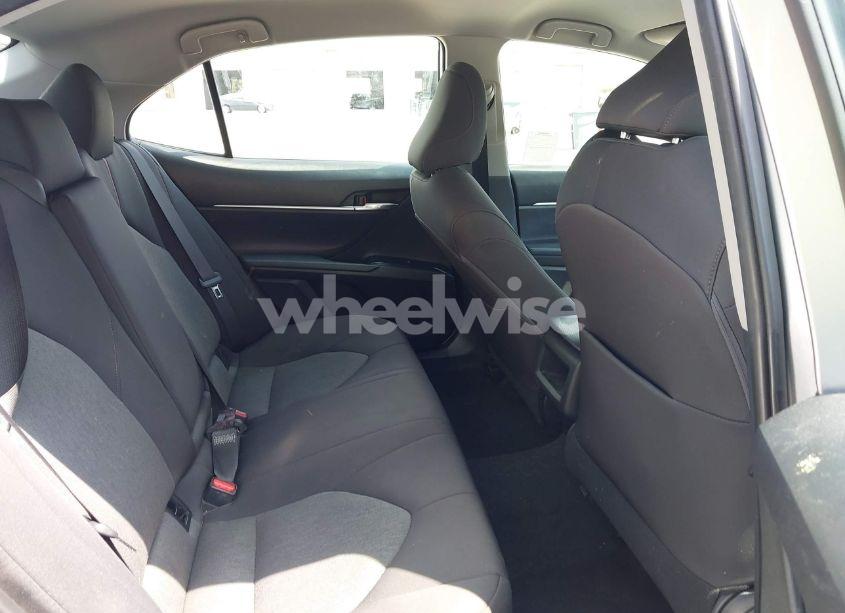 Photo 8 of 2020 Toyota Camry LE (VIN 4T1C11AK1LU901886)