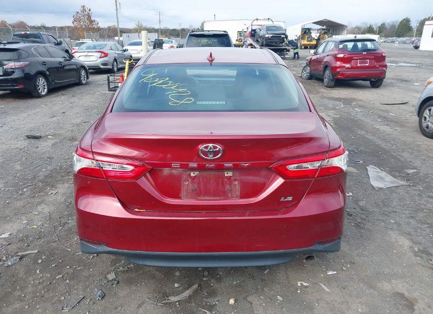 Photo 16 of 2020 Toyota Camry LE (VIN 4T1C11AK1LU942289)