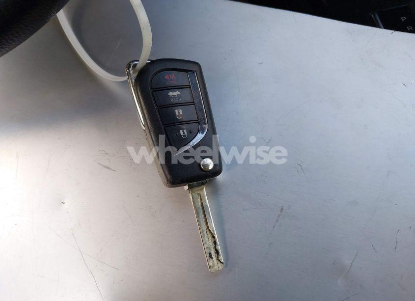 Photo 11 of 2020 Toyota Camry LE (VIN 4T1C11AK1LU997860)