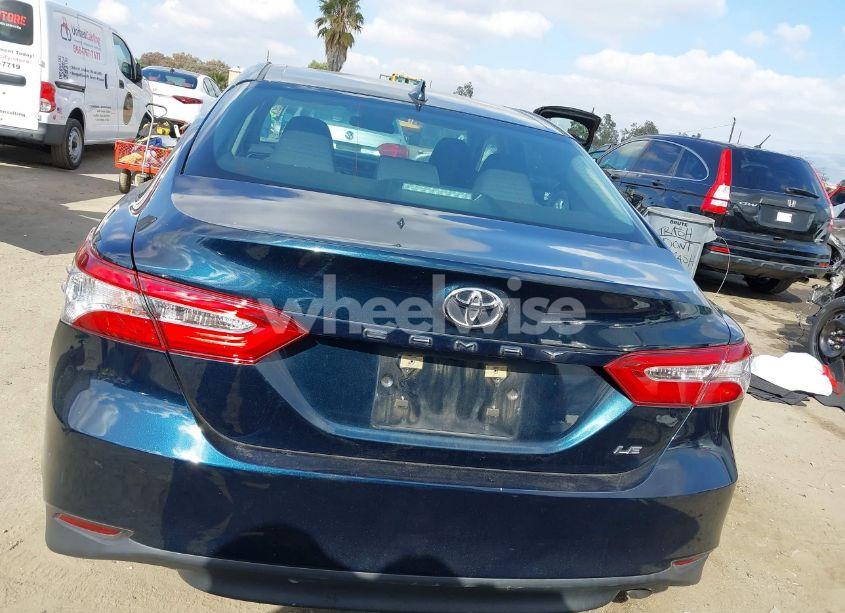 Photo 16 of 2020 Toyota Camry LE (VIN 4T1C11AK1LU997860)