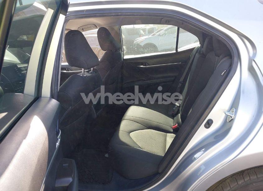 Photo 8 of 2021 Toyota Camry LE (VIN 4T1C11AK1MU558420)