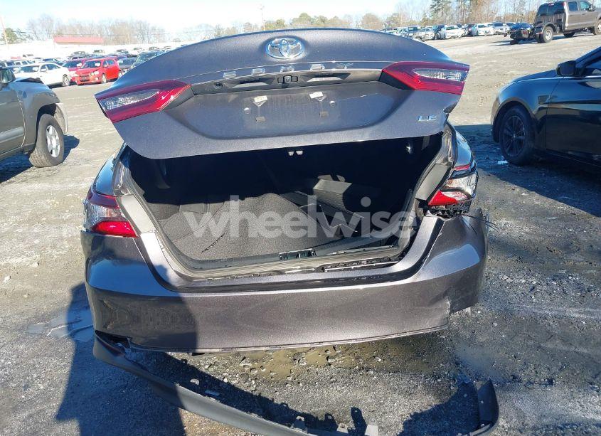 Photo 16 of 2022 Toyota Camry LE (VIN 4T1C11AK1NU033343)