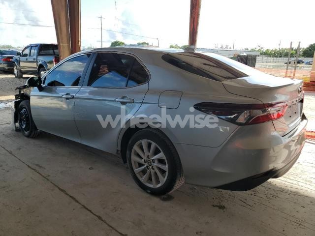 2022 TOYOTA CAMRY LE (VIN 4T1C11AK1NU054967) main photo