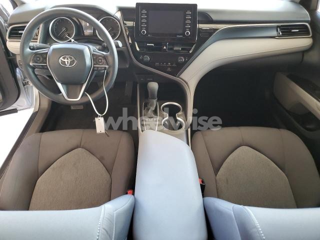 Photo 4 of 2022 TOYOTA CAMRY LE (VIN 4T1C11AK1NU054967)