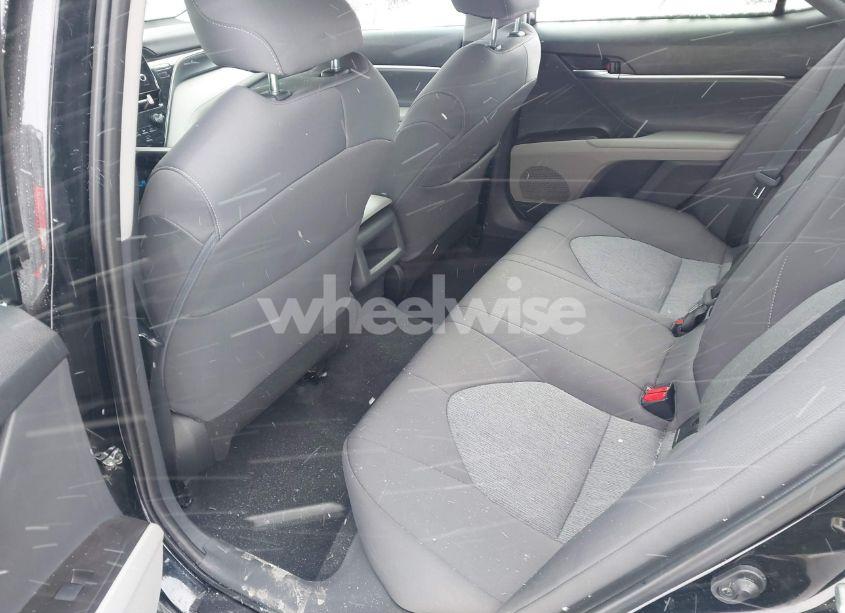 Photo 8 of 2022 Toyota Camry LE (VIN 4T1C11AK1NU650824)