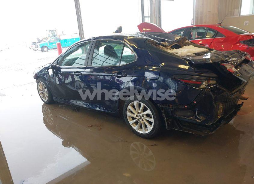 Photo 12 of 2022 Toyota Camry LE (VIN 4T1C11AK1NU652265)