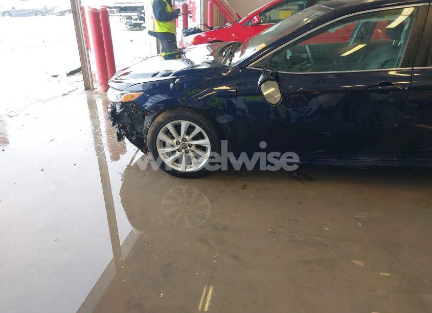 Photo 13 of 2022 Toyota Camry LE (VIN 4T1C11AK1NU652265)