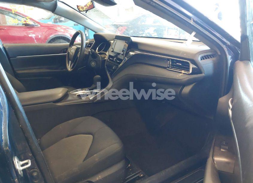 Photo 5 of 2022 Toyota Camry LE (VIN 4T1C11AK1NU652265)