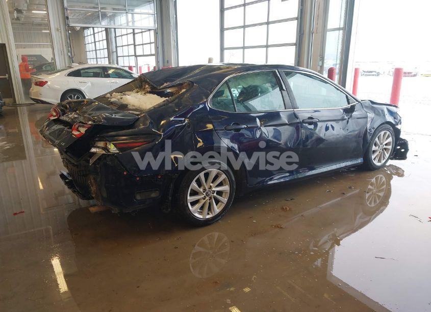 Photo 6 of 2022 Toyota Camry LE (VIN 4T1C11AK1NU652265)