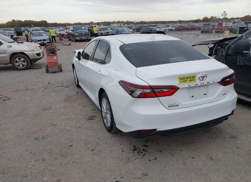 Photo 3 of 2023 Toyota Camry LE (VIN 4T1C11AK1PU117018)