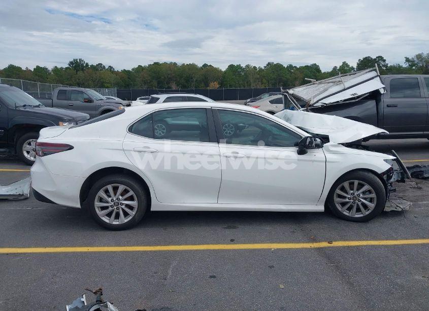 Photo 14 of 2023 Toyota Camry LE (VIN 4T1C11AK1PU124986)