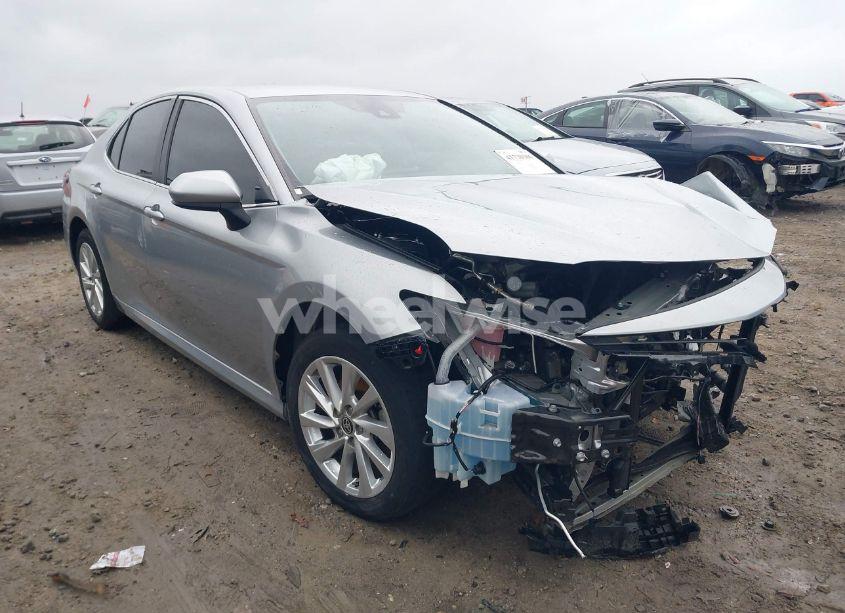 2023 Toyota Camry LE (VIN 4T1C11AK1PU744396) main photo