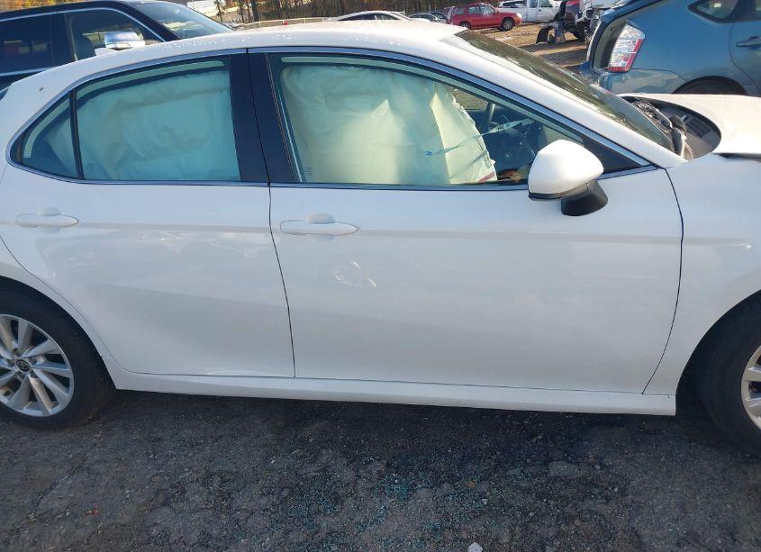 Photo 13 of 2023 Toyota Camry LE (VIN 4T1C11AK1PU805231)