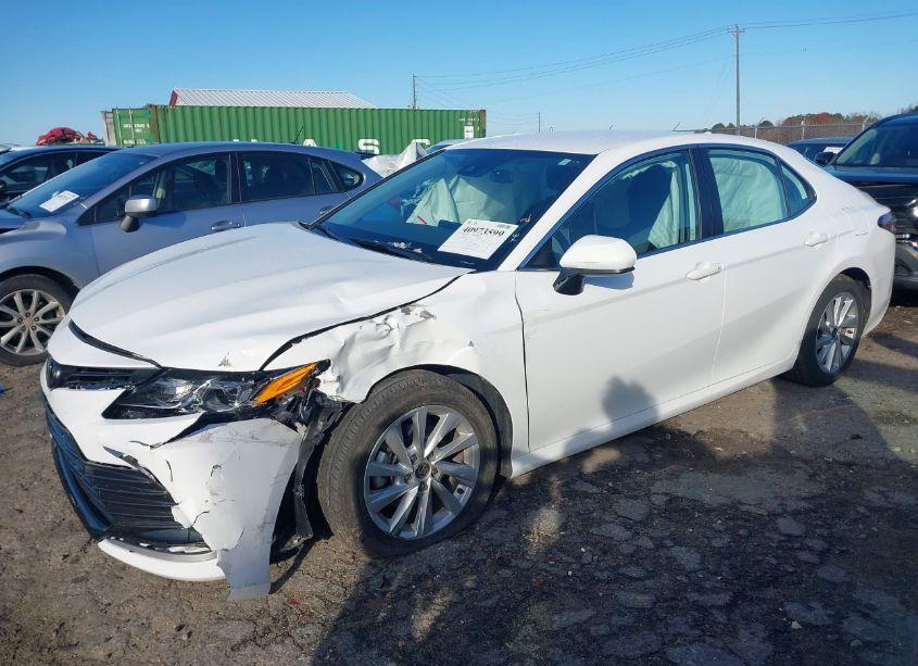 Photo 2 of 2023 Toyota Camry LE (VIN 4T1C11AK1PU805231)