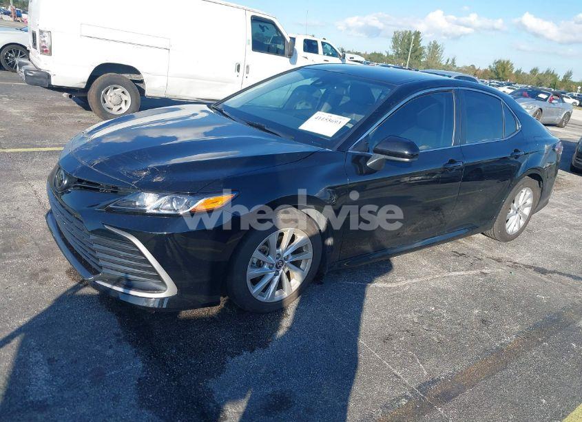 Photo 2 of 2024 Toyota Camry LE (VIN 4T1C11AK1RU202217)
