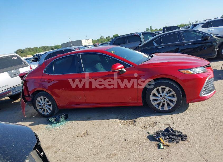 Photo 13 of 2024 Toyota Camry LE (VIN 4T1C11AK1RU207305)