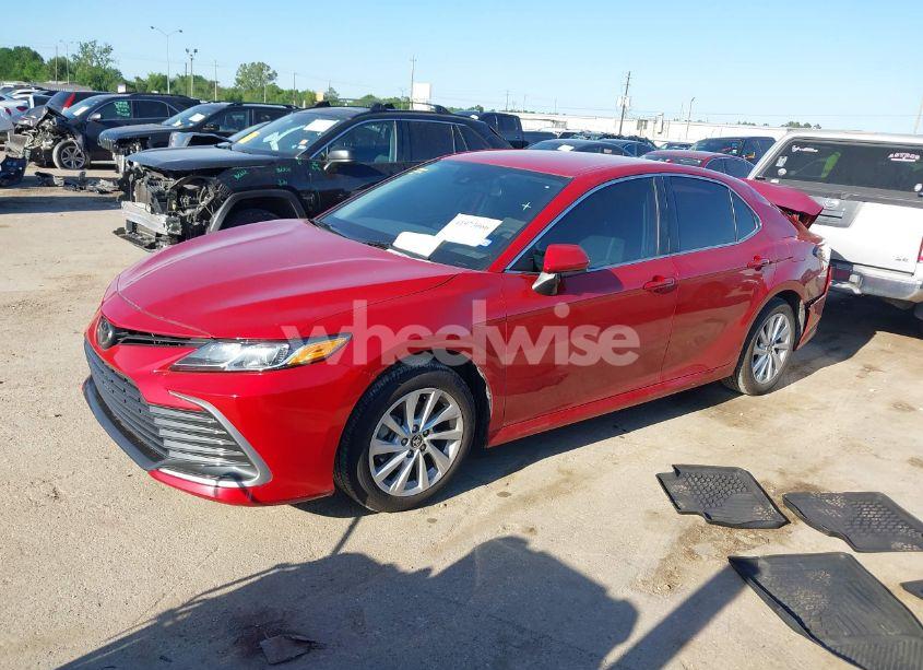 Photo 2 of 2024 Toyota Camry LE (VIN 4T1C11AK1RU207305)