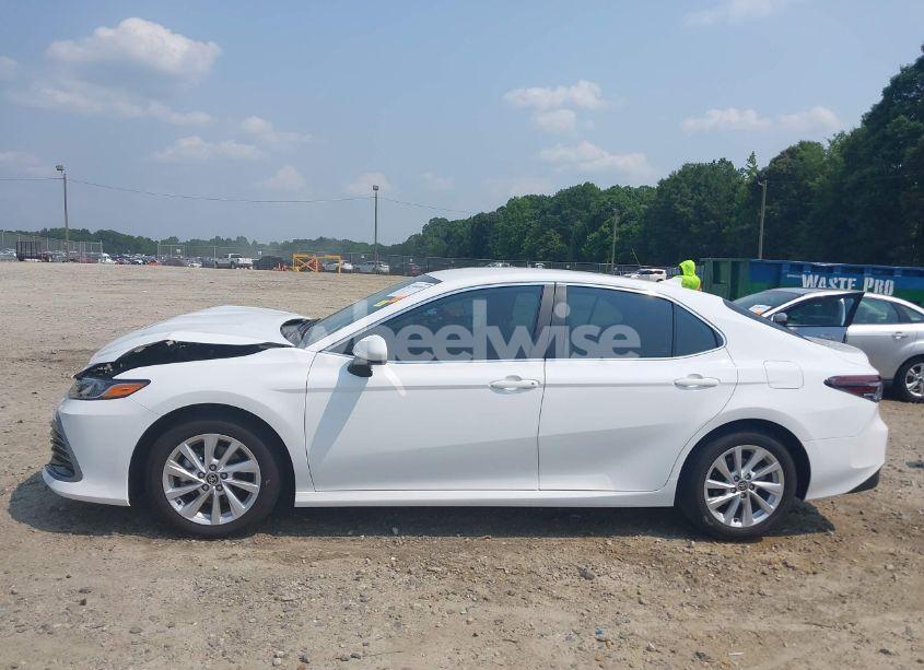 Photo 14 of 2024 Toyota Camry LE (VIN 4T1C11AK1RU879963)