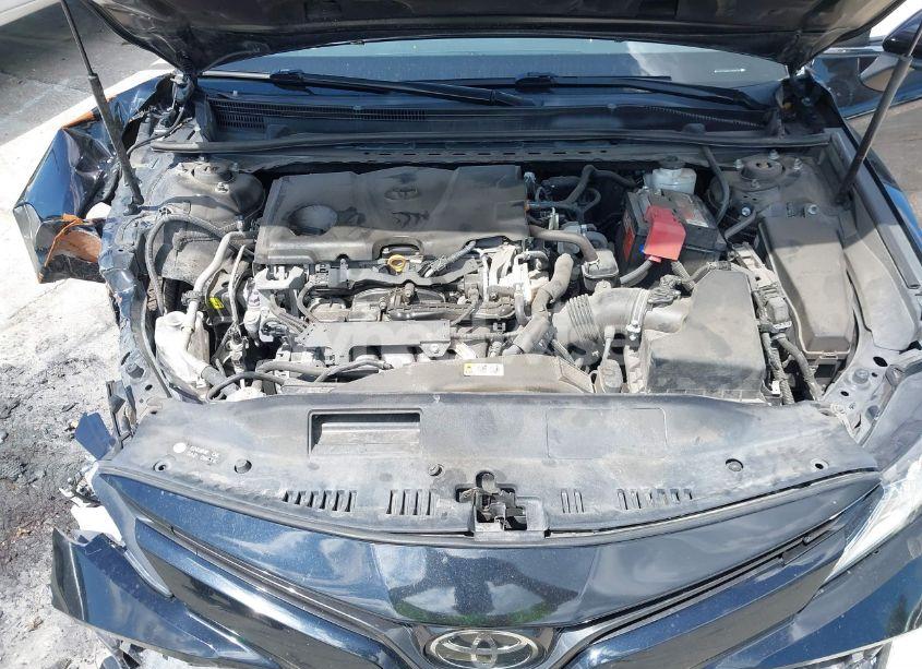 Photo 10 of 2020 Toyota Camry LE (VIN 4T1C11AK2LU306528)
