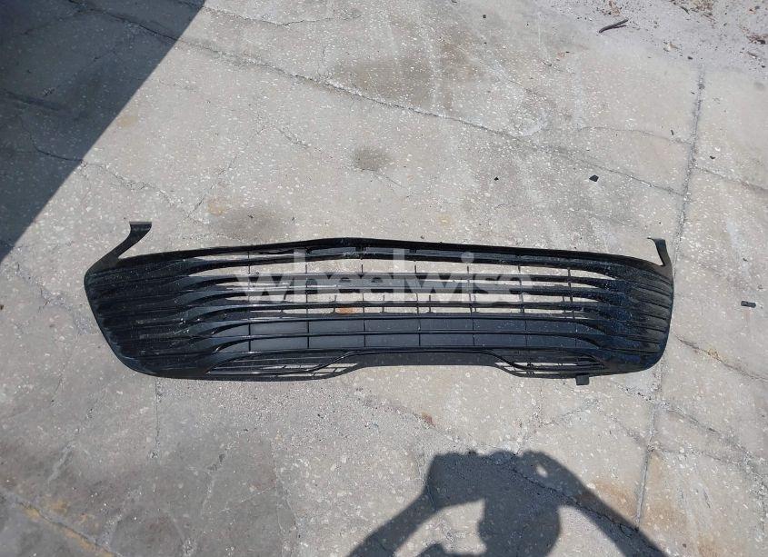 Photo 12 of 2020 Toyota Camry LE (VIN 4T1C11AK2LU306528)