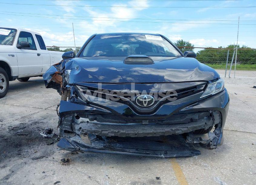 Photo 13 of 2020 Toyota Camry LE (VIN 4T1C11AK2LU306528)