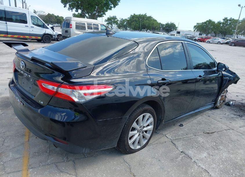 Photo 4 of 2020 Toyota Camry LE (VIN 4T1C11AK2LU306528)