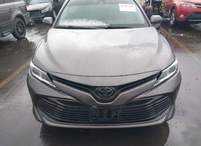 Photo 12 of 2020 Toyota Camry LE (VIN 4T1C11AK2LU397171)