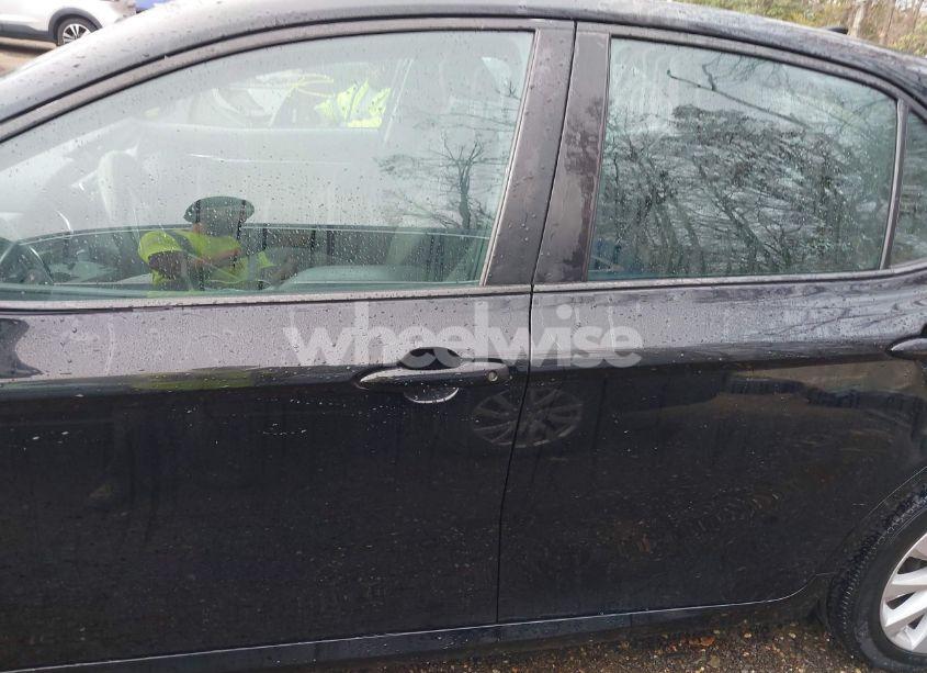 Photo 14 of 2020 Toyota Camry LE (VIN 4T1C11AK2LU869465)