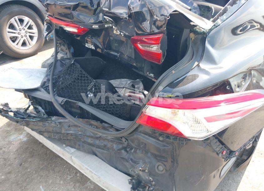 Photo 6 of 2020 Toyota Camry LE (VIN 4T1C11AK2LU873340)