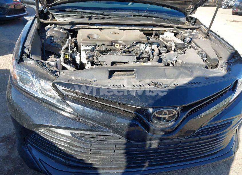 Photo 10 of 2020 Toyota Camry LE (VIN 4T1C11AK2LU945167)
