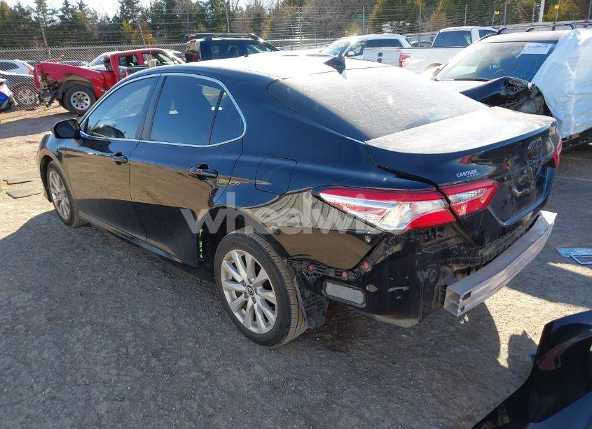 Photo 3 of 2020 Toyota Camry LE (VIN 4T1C11AK2LU945167)