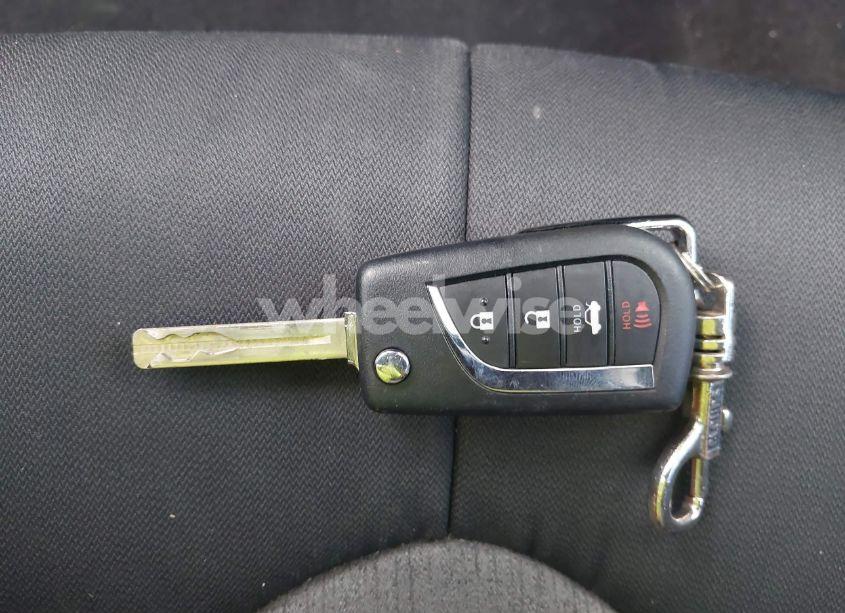 Photo 11 of 2020 Toyota Camry LE (VIN 4T1C11AK2LU950854)