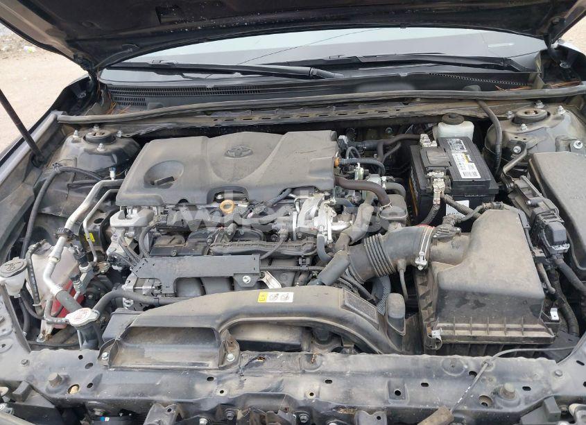 Photo 10 of 2020 Toyota Camry LE (VIN 4T1C11AK2LU967864)