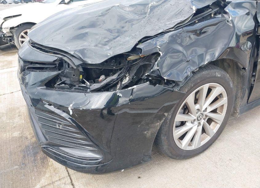 Photo 6 of 2021 Toyota Camry LE (VIN 4T1C11AK2MU555168)