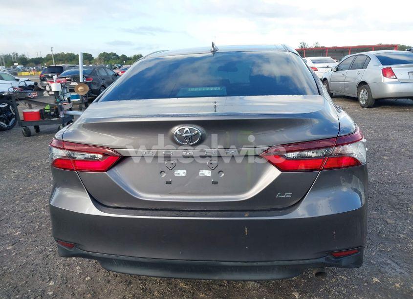 Photo 17 of 2021 Toyota Camry LE (VIN 4T1C11AK2MU594665)
