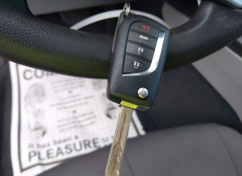 Photo 11 of 2022 Toyota Camry LE (VIN 4T1C11AK2NU070305)