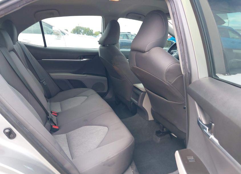 Photo 8 of 2022 Toyota Camry LE (VIN 4T1C11AK2NU070305)