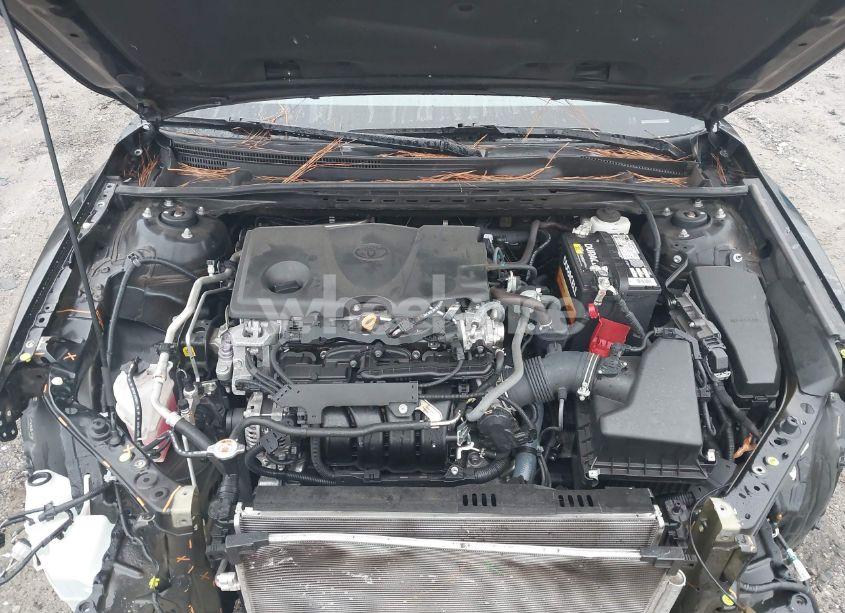 Photo 10 of 2022 Toyota Camry LE (VIN 4T1C11AK2NU617346)