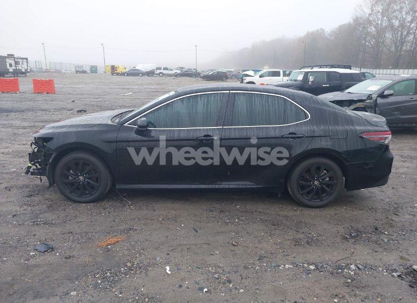 Photo 15 of 2022 Toyota Camry LE (VIN 4T1C11AK2NU617346)