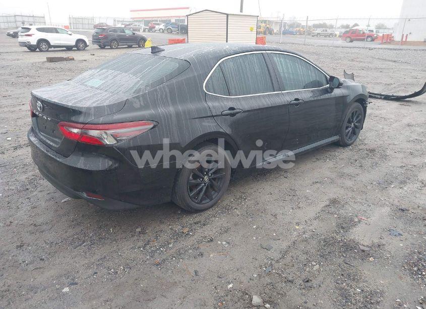 Photo 4 of 2022 Toyota Camry LE (VIN 4T1C11AK2NU617346)