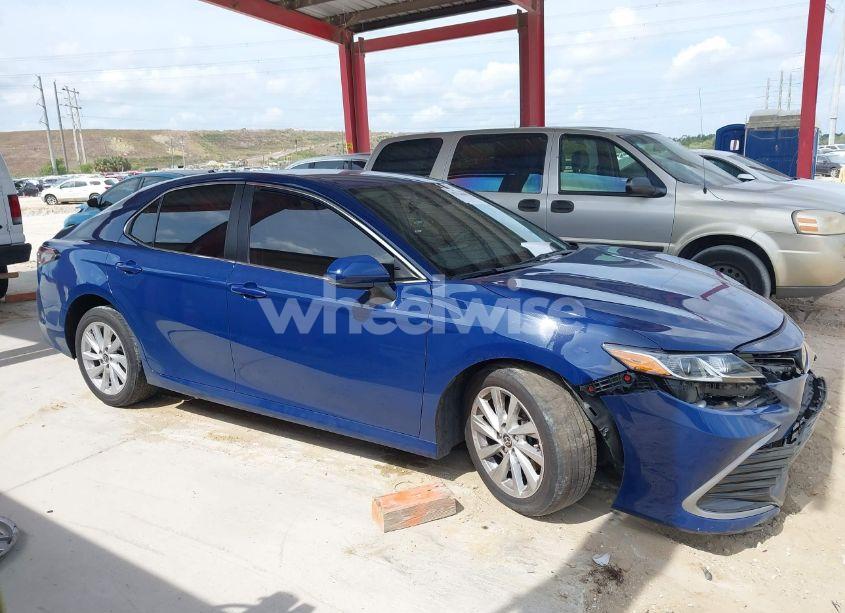Photo 14 of 2023 Toyota Camry LE (VIN 4T1C11AK2PU081310)