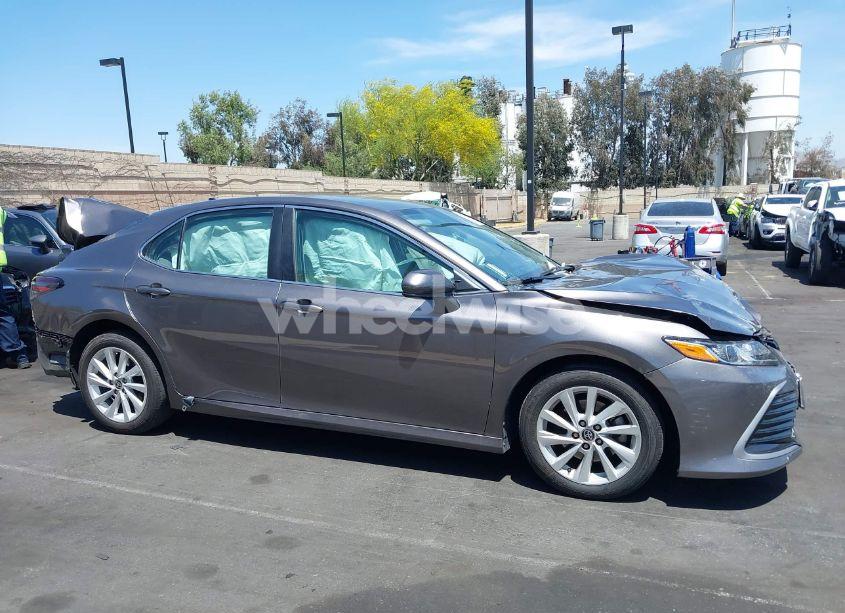 Photo 14 of 2023 Toyota Camry LE (VIN 4T1C11AK2PU117562)